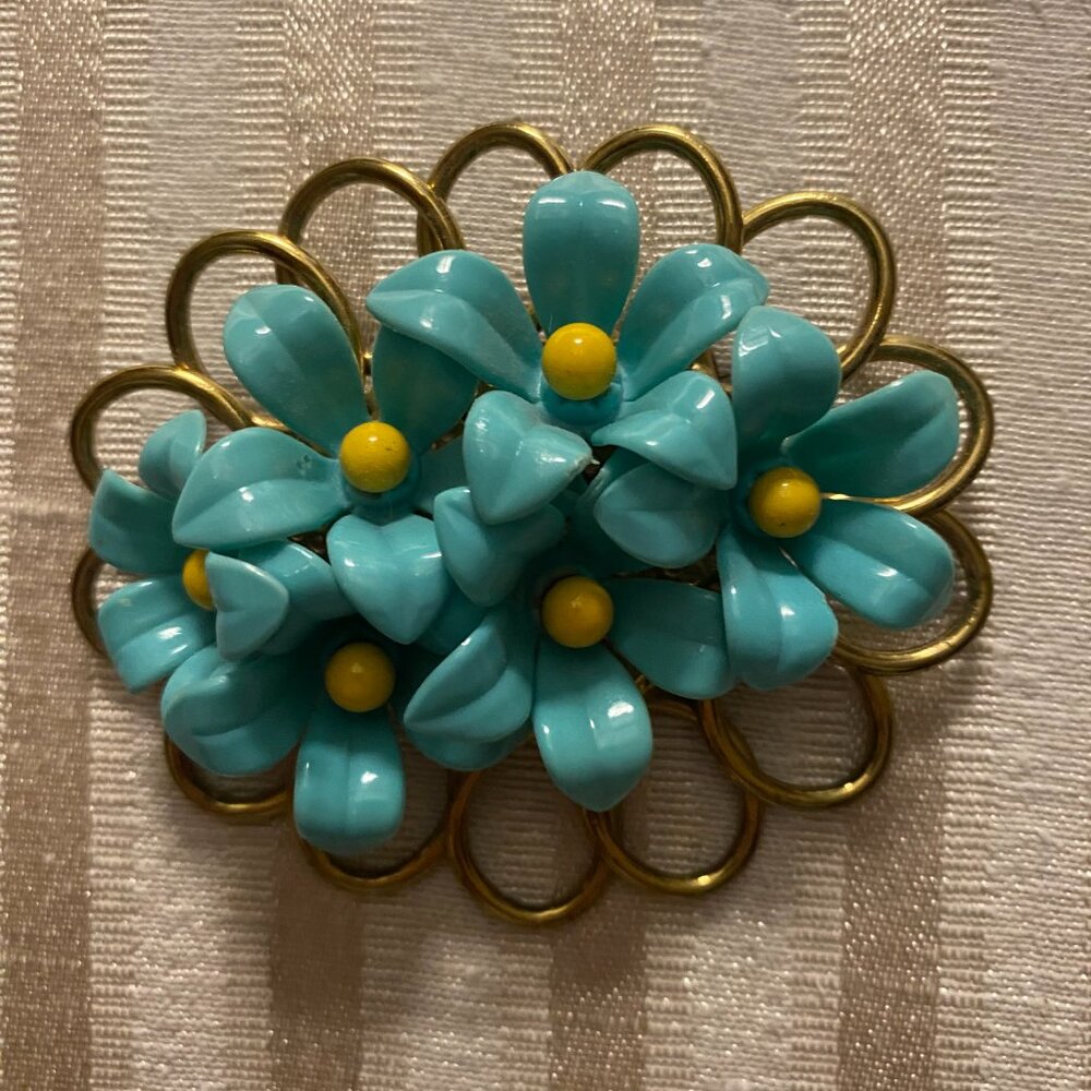 Brooch Vintage Floral Granny Core great condition